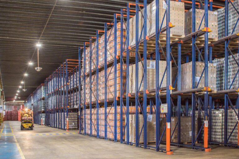 Wide Aisle Selective Pallet Rack