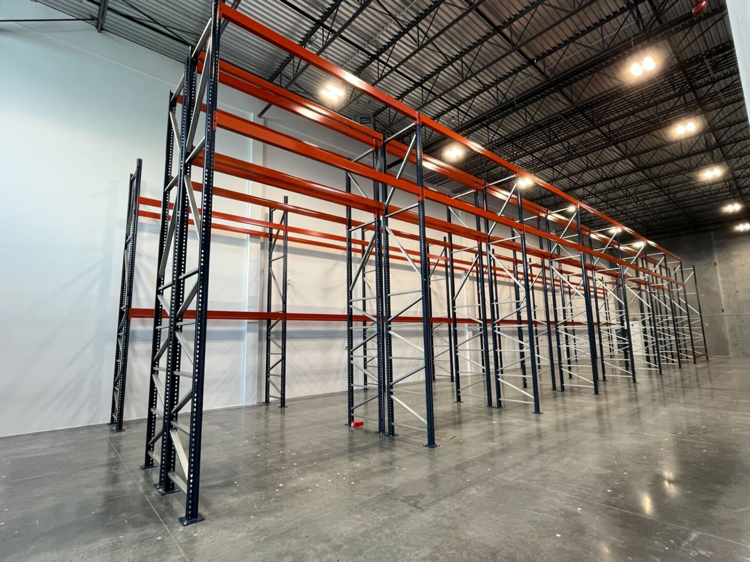 Selective Storage Racking Systems Guide - RACKsteel
