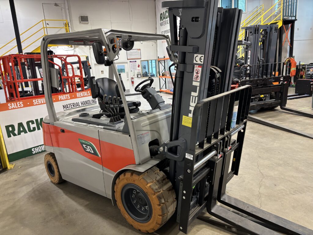 Heli CPD50-GB2Li-002 Electric Forklift 10,000-Lb