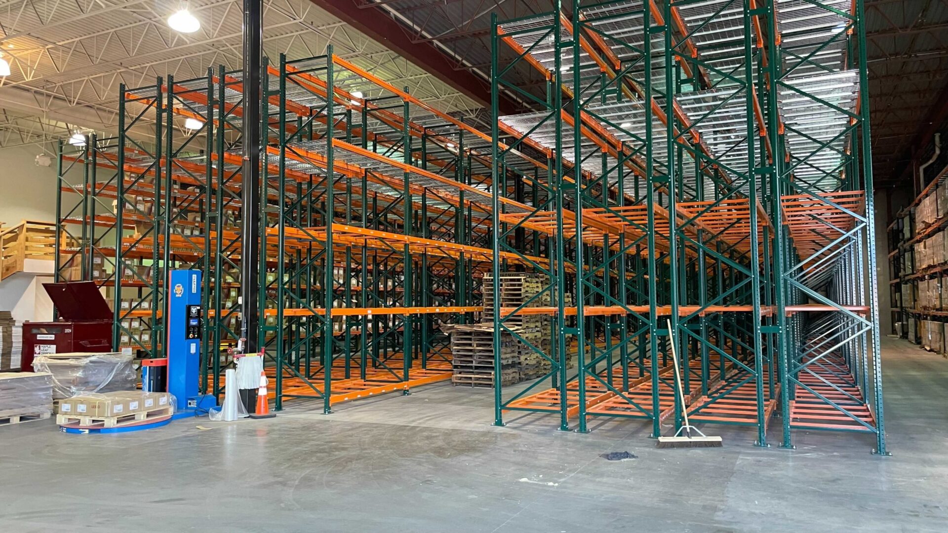 DOUBLE DEEP PALLET RACK​ING